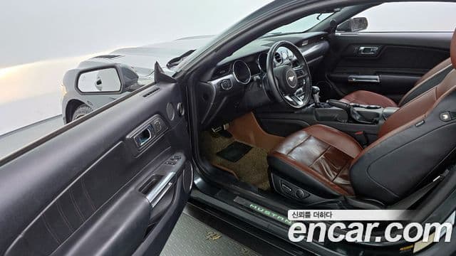 Ford Mustang купе, 2016 10