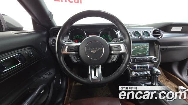 Ford Mustang купе, 2016 13