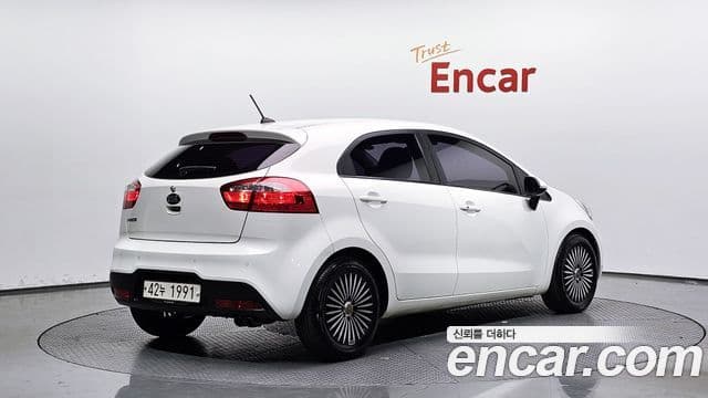 Kia All New Pride Luxury, 2014 2