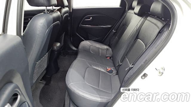 Kia All New Pride Luxury, 2014 12