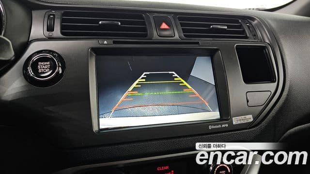 Kia All New Pride Luxury, 2014 16