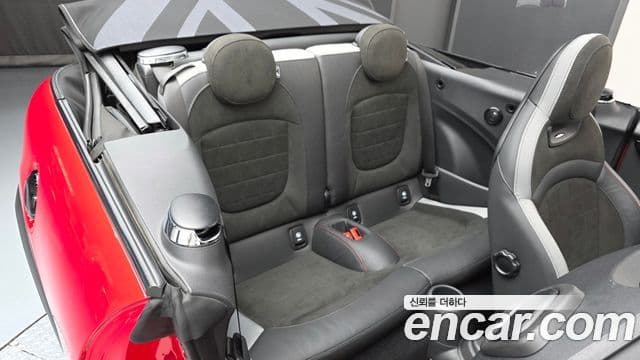 Mini Cooper S кабриолет 3세대, 2023 12