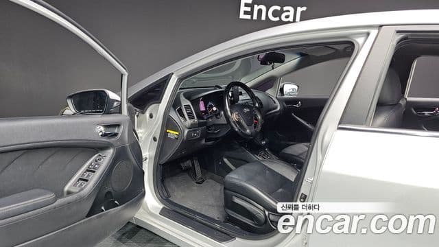 Kia K3 Prestige, 2013 10