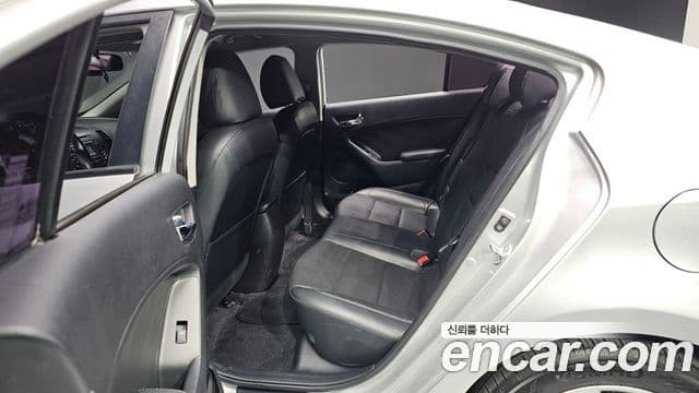 Kia K3 Prestige, 2013 11