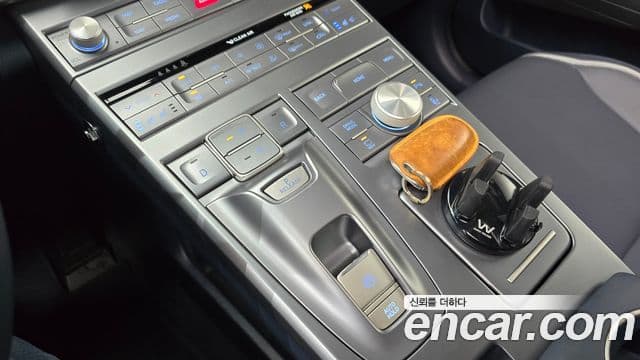 Hyundai NEXO Premium, 2022 9