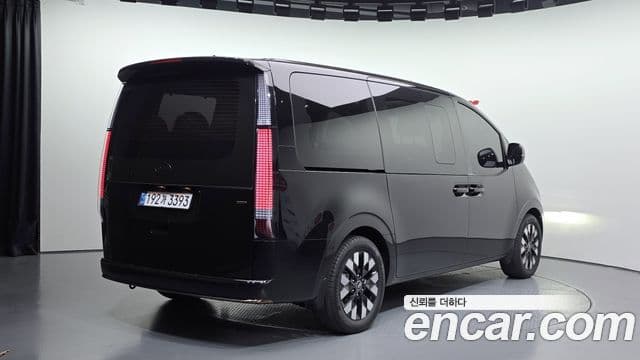 Hyundai Staria Inspiration, 2025 2