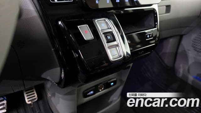 Hyundai Staria Inspiration, 2025 9