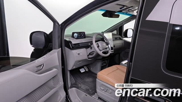 Hyundai Staria Inspiration, 2025 10