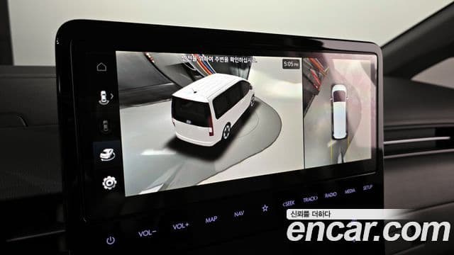 Hyundai Staria Inspiration, 2025 13