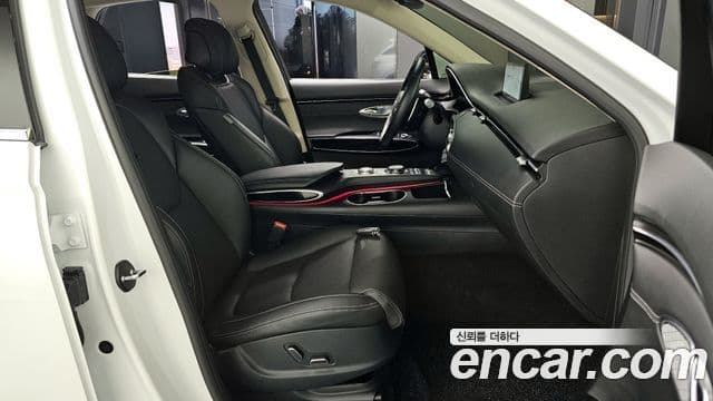 Genesis GV70, 2024 10