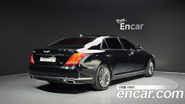 Genesis EQ900 Luxury, 2016 2