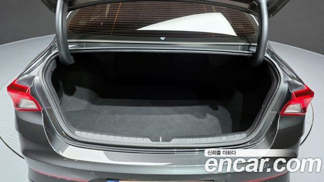 Kia K5 3세대 Prestige, 2022 20