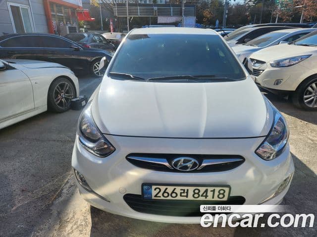 Hyundai Accent(новый кузов / новое поколение) 1.6 GDI top, 2012 1