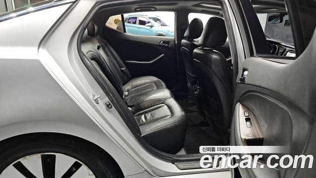 Kia K5 Prestige, 2011 12