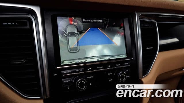 Porsche Macan 95B, 2016 15