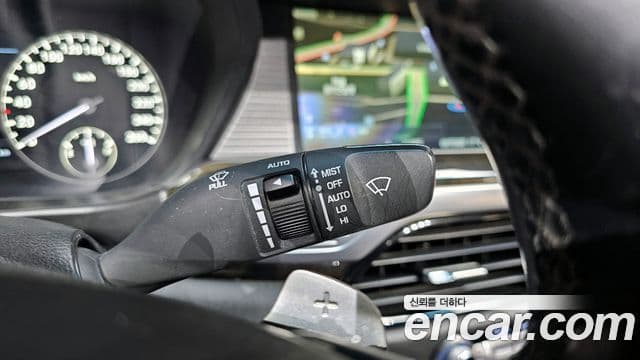 Genesis EQ900 Prestige, 2016 15