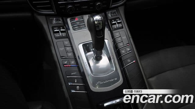 Porsche Panamera 970, 2015 9