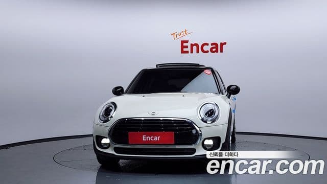 Mini Cooper 클럽맨 2세대, 2019 3