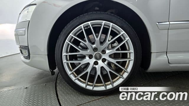 Audi New A8 D3, 2010 все фото