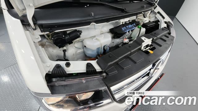 신위안 이티밴 4인승, 2023 6