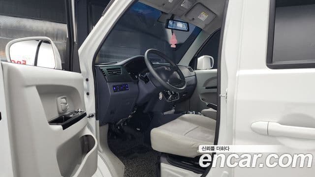 신위안 이티밴 4인승, 2023 10