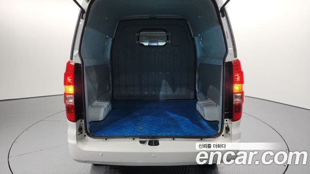 신위안 이티밴 4인승, 2023 20