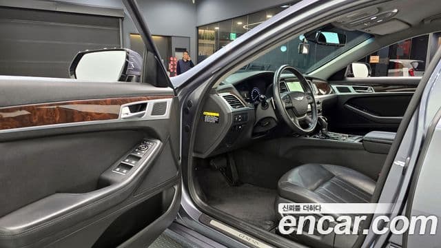 Hyundai Genesis DH Modern, 2016 11