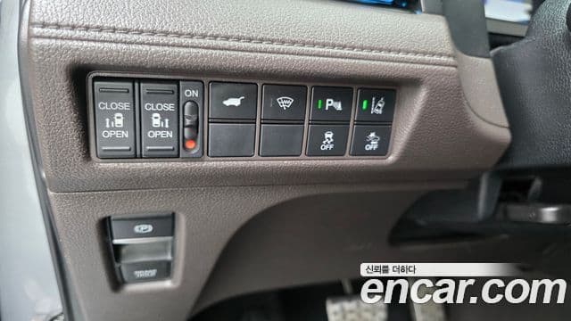 Honda Odyssey 5세대, 2018 17