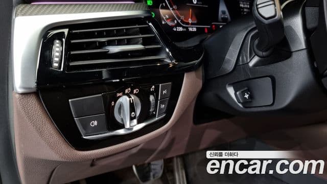 BMW 6시리즈 GT (G32) 640i xDrive M Sport, 2022 20