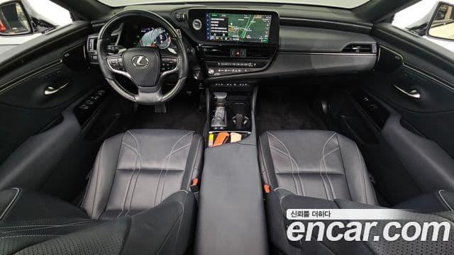 Lexus ES300h 7세대 Executive, 2025 7