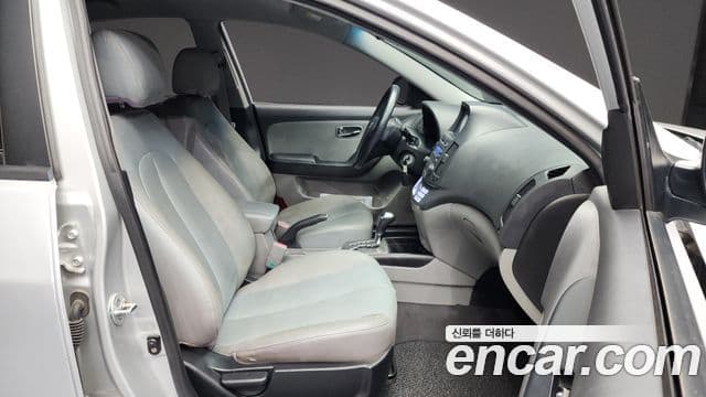 Hyundai Avante HD Luxury, 2010 11