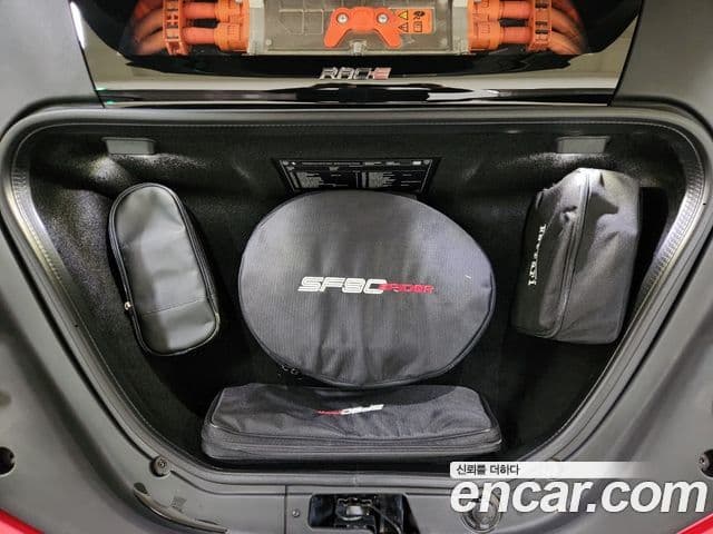 Ferrari SF90 스파이더, 2022 18