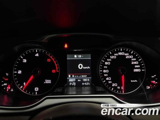 Audi New A4 B8, 2016 7