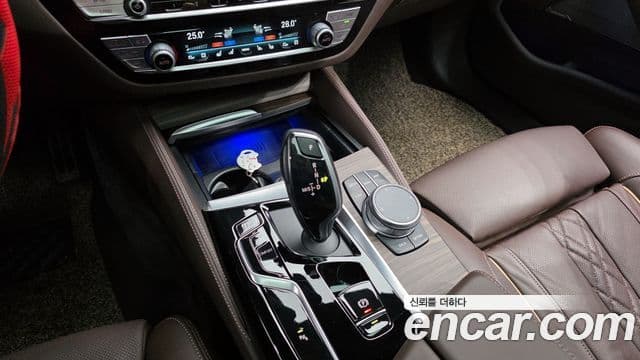 BMW 5시리즈 (G30) 530i xDrive M Sport, 2021 9