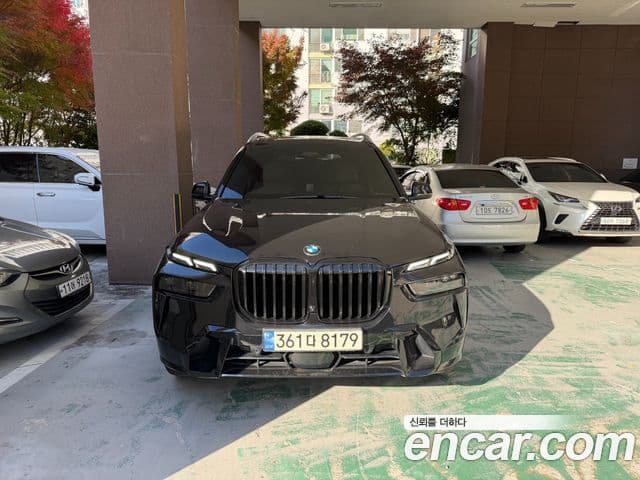 BMW X7 (G07) xDrive 40i M Sport 6인승, 2024 1