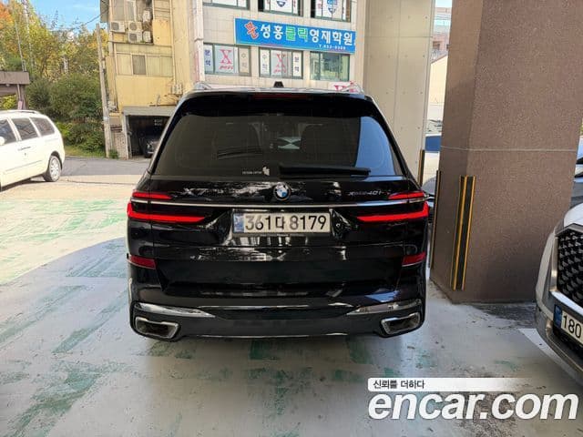 BMW X7 (G07) xDrive 40i M Sport 6인승, 2024 2