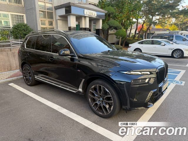 BMW X7 (G07) xDrive 40i M Sport 6인승, 2024 3