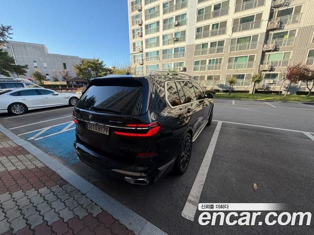 BMW X7 (G07) xDrive 40i M Sport 6인승, 2024 4