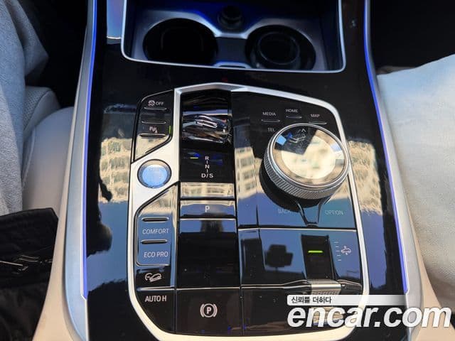 BMW X7 (G07) xDrive 40i M Sport 6인승, 2024 8