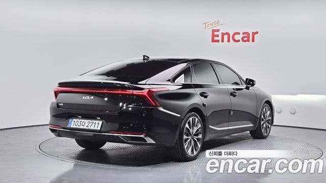 Kia K8 Signature, 2023 2