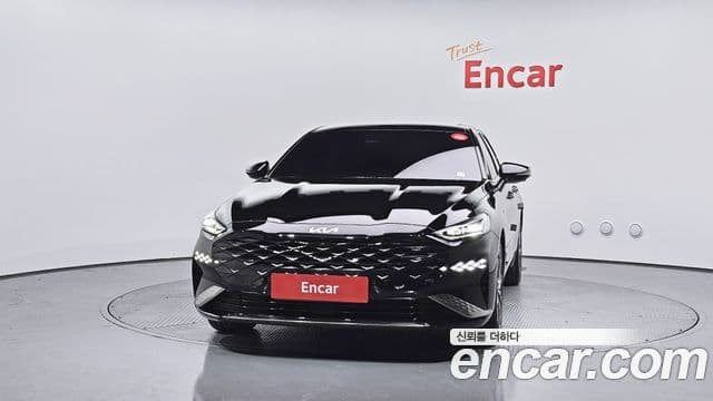 Kia K8 Signature, 2023 3