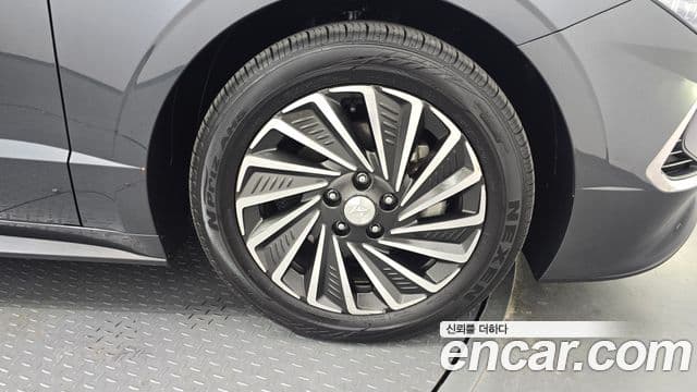 Hyundai Sonata гибрид (DN8) Millennial, 2021 все фото