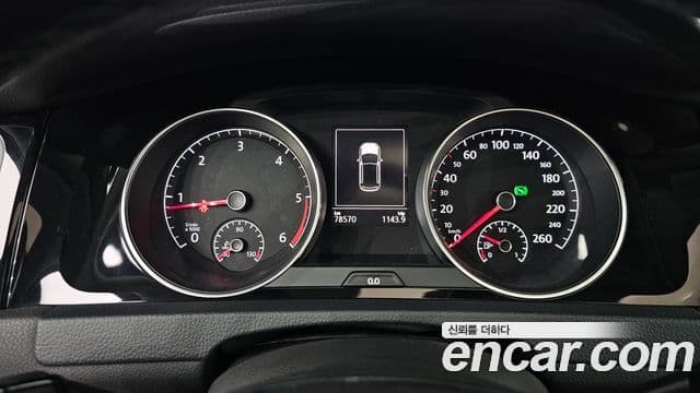 Volkswagen Гольф 7세대, 2014 8