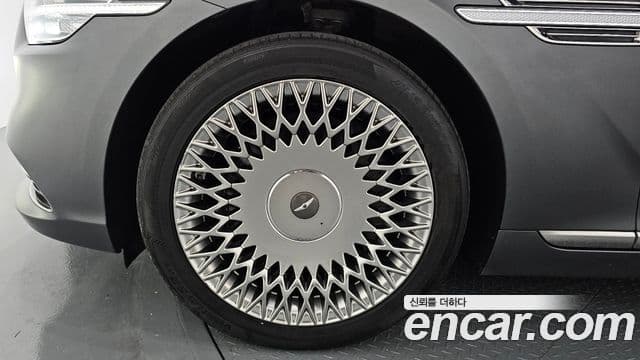 Genesis G90 Premium Luxury, 2021 все фото