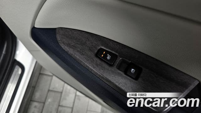 Kia Sportage 5세대 гибрид Signature 2WD, 2024 19