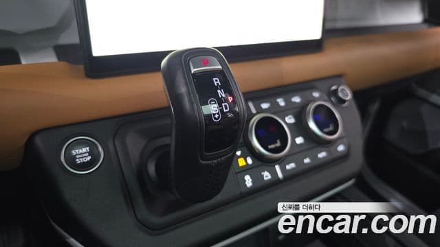 Land Rover Defender (L663) 130 P400 X-Dynamic HSE, 2023 9