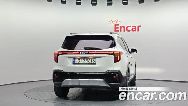 Kia The / новый New Seltos Signature, 2023 4