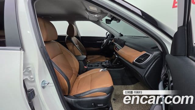 Kia The / новый New Seltos Signature, 2023 10