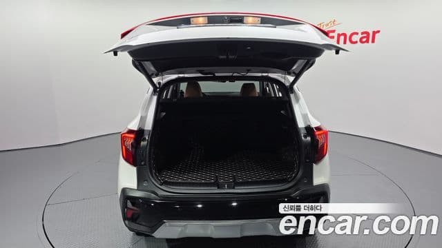 Kia The / новый New Seltos Signature, 2023 20