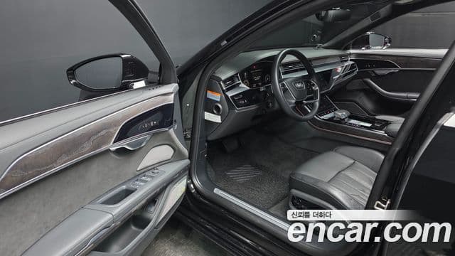 Audi A8 (D5) 60 TFSI Quattro LWB, 2021 10